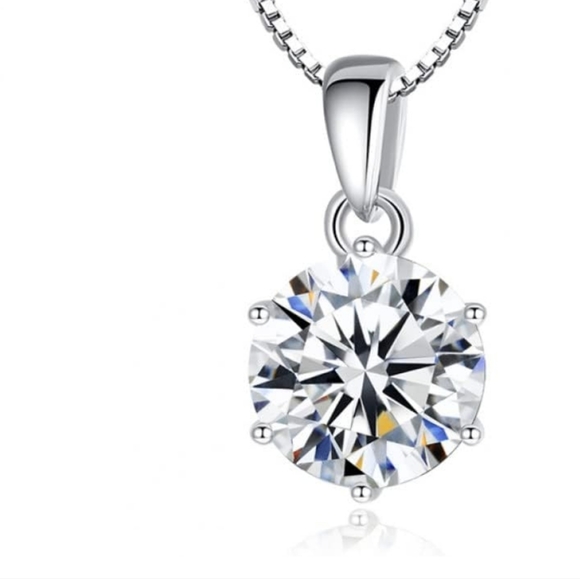 Certified 1 CT Diamond Pendant Necklace. - Picture 2 of 8